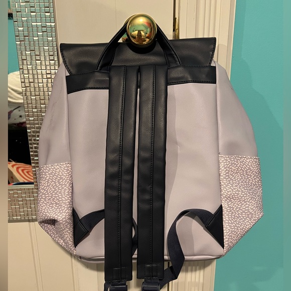 Travel backpack - Picture 2 of 3